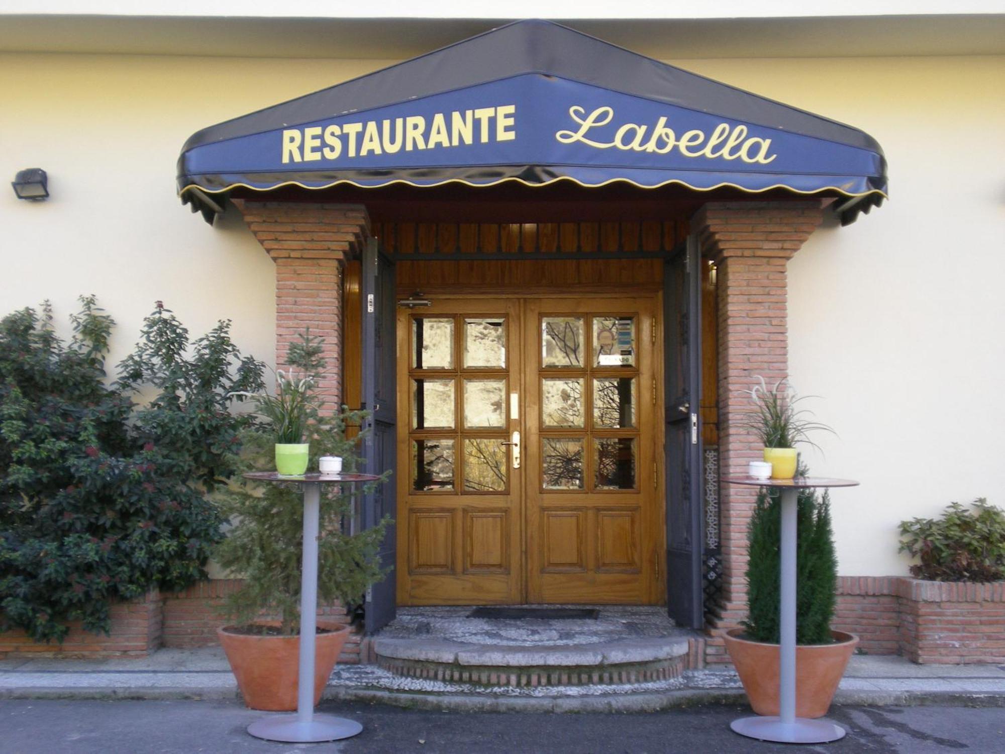 Hotel Labella María Pinos Genil Exterior foto